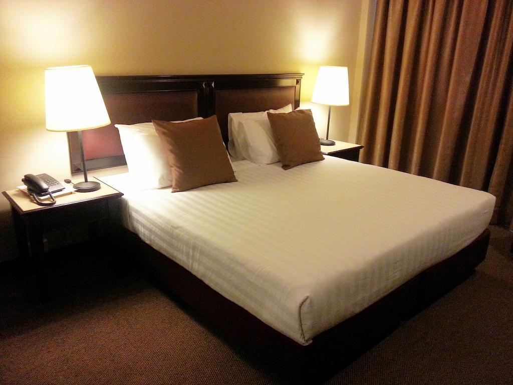 Hotel Mimosa Malacca Екстер'єр фото