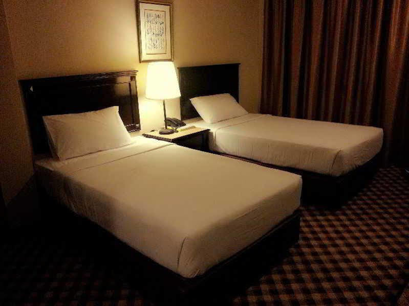 Hotel Mimosa Malacca Екстер'єр фото
