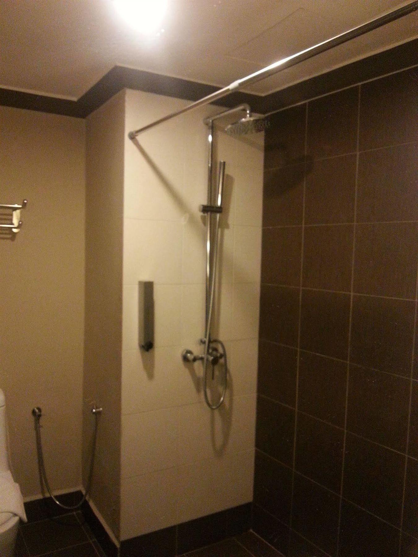 Hotel Mimosa Malacca Екстер'єр фото
