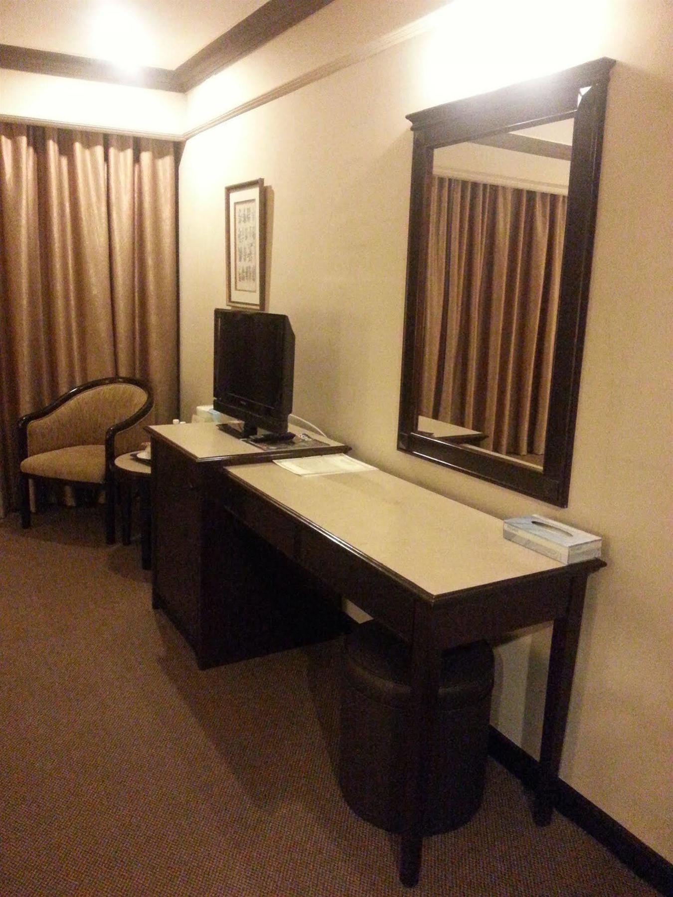 Hotel Mimosa Malacca Екстер'єр фото