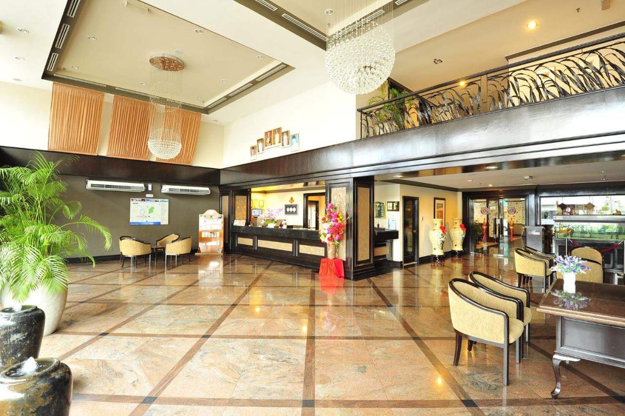 Hotel Mimosa Malacca Екстер'єр фото