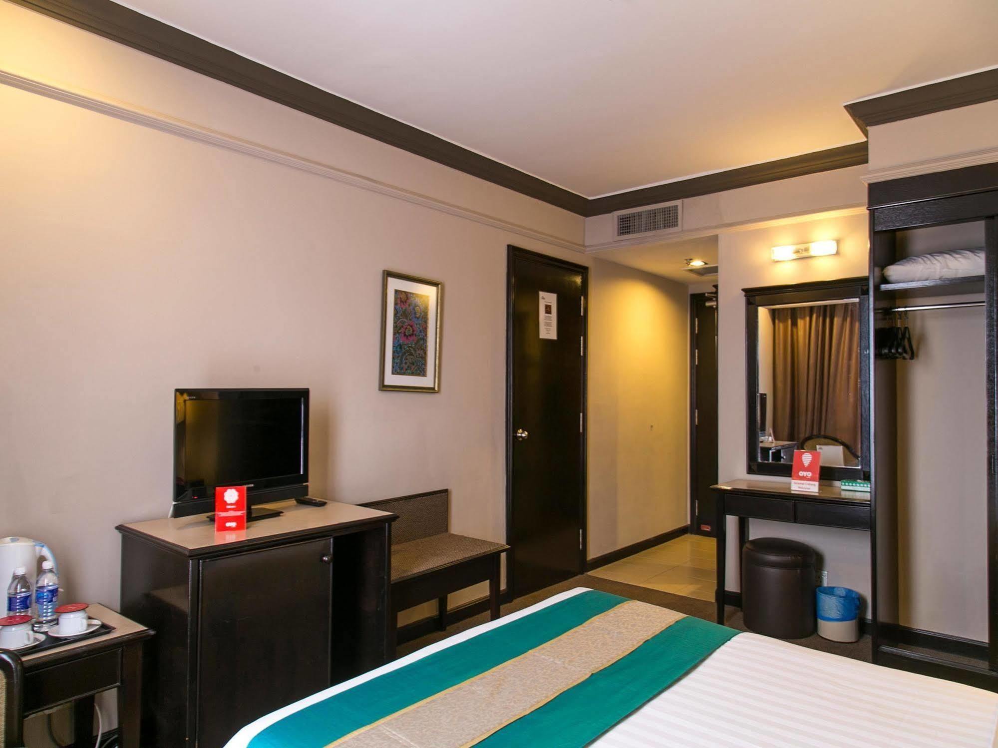 Hotel Mimosa Malacca Екстер'єр фото